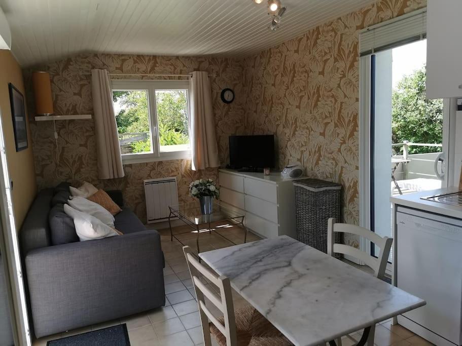 Dependance Au Calme Dans Notre Jardin Villa Saint-Aubin-Des-Preaux Bagian luar foto