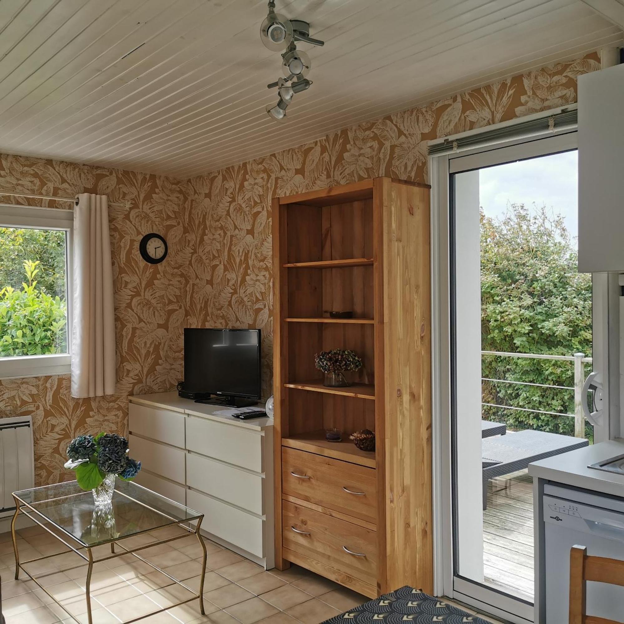 Dependance Au Calme Dans Notre Jardin Villa Saint-Aubin-Des-Preaux Bagian luar foto