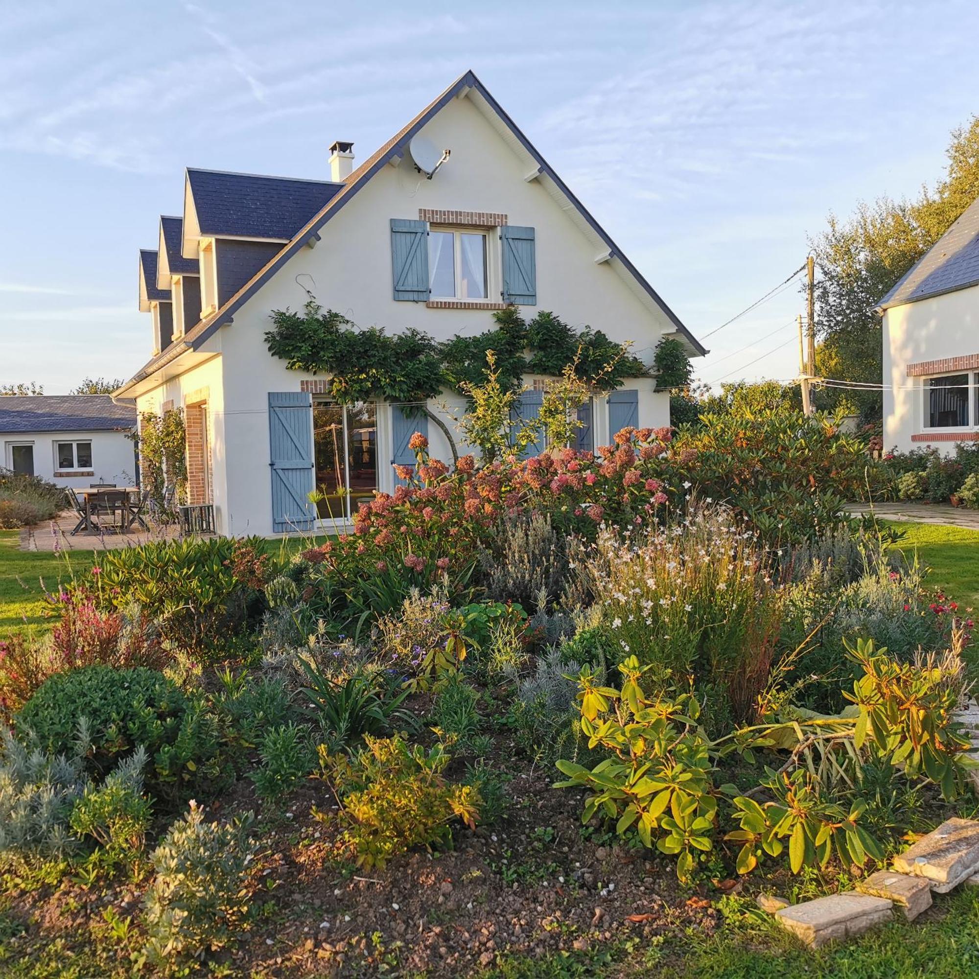Dependance Au Calme Dans Notre Jardin Villa Saint-Aubin-Des-Preaux Bagian luar foto